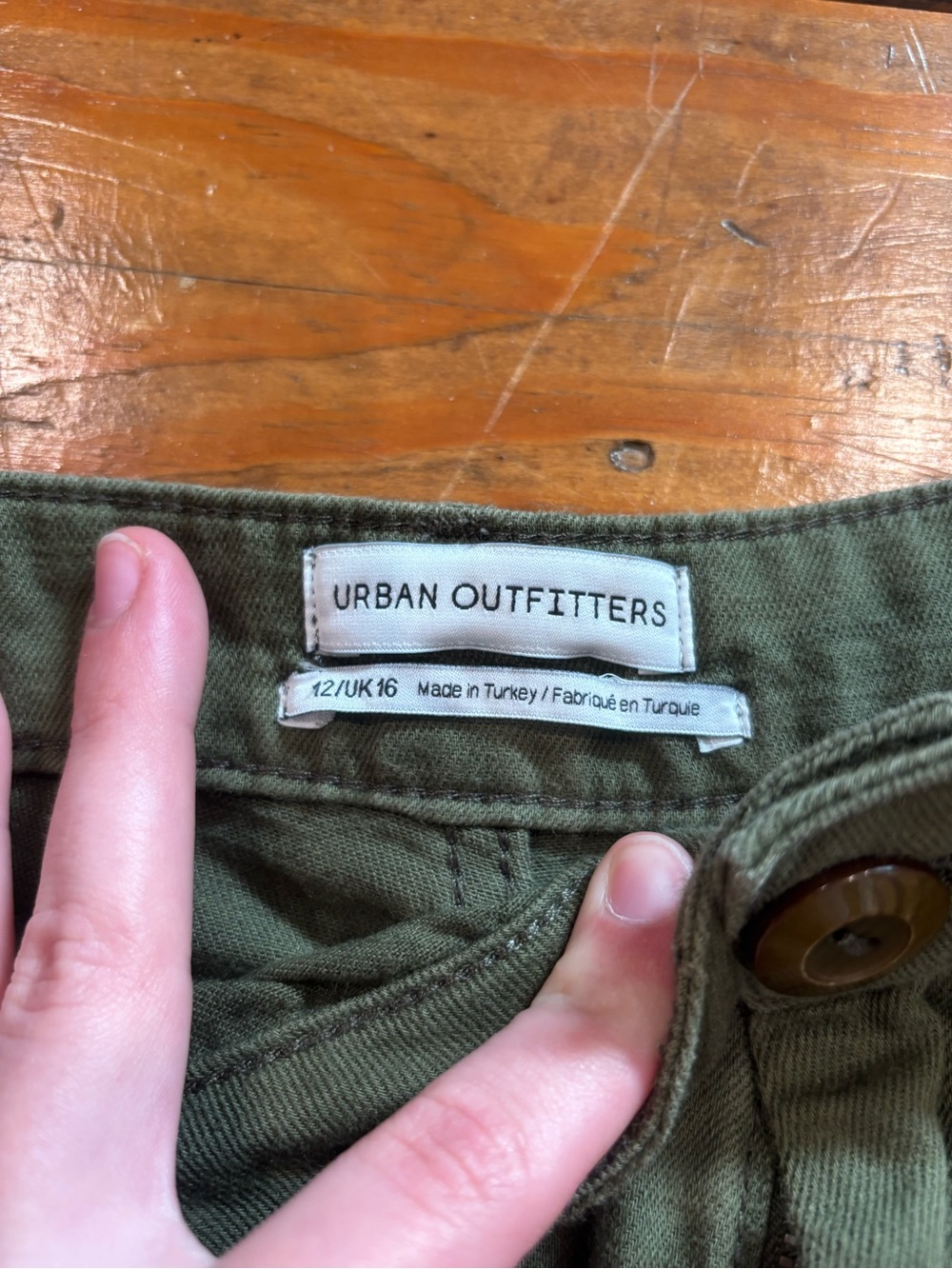 (1005) GREEN CARGO PANTS - Picture 3 of 7